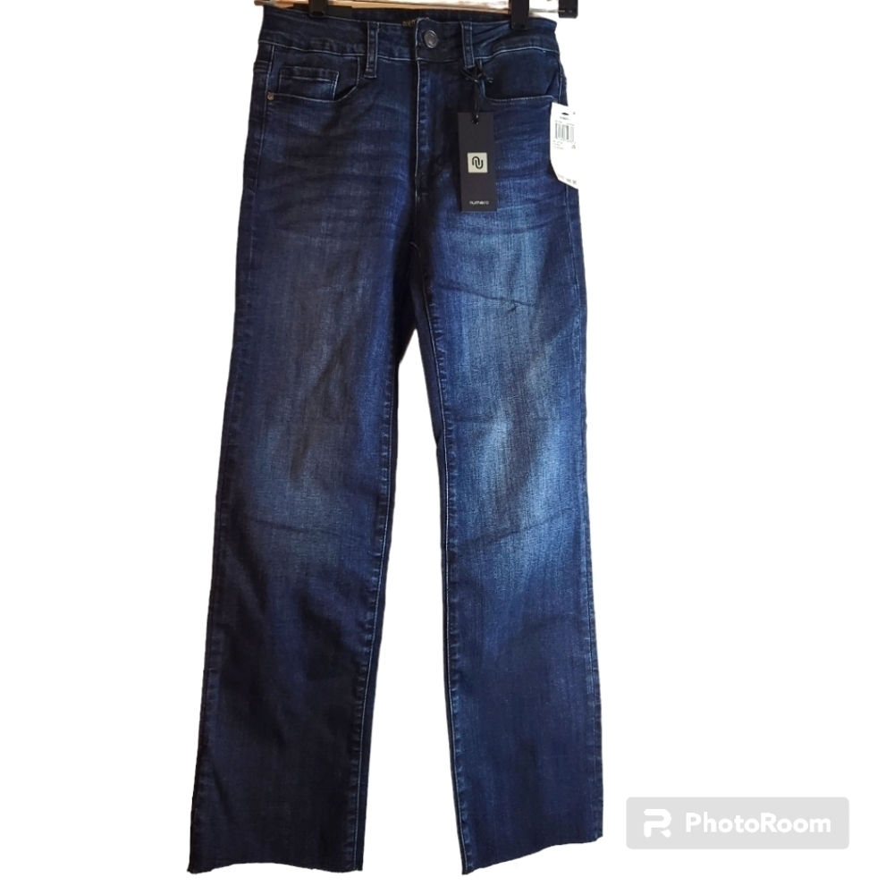 Numero blue jeans